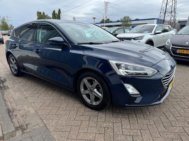 Ford FOCUS 1.0 EcoBoost Titanium Business