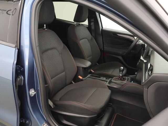 Ford FOCUS Wagon 1.0 EcoBoost Hybrid ST Line X | Trekhaak | Winterpakket | Cruise Control Adaptief | Head-Up | Navigatie |