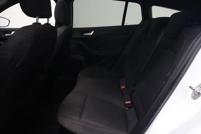 Ford FOCUS Wagon 1.0 EBH ST Line Business 125pk | Panoramadak | Carplay | LED