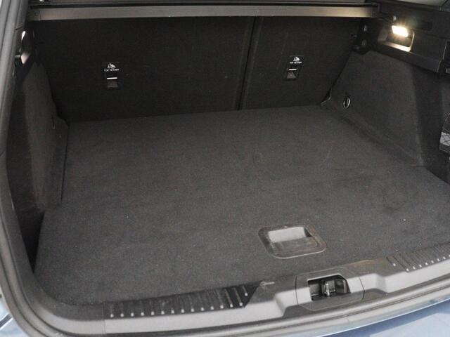 Ford FOCUS 1.0 EcoBoost ST Line X | Carplay | Camera | Keyless | Full LED | Navigatie | Climate control | Sportstoelen | Parkeerhulp | Bluetooth | Cruise control