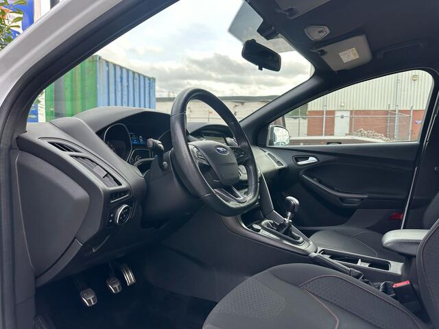 Ford FOCUS Wagon 1.0 ST-Line Climate C, Navigatie, Lmv, Pdc!!!!