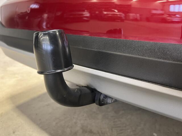 Ford FOCUS Wagon 1.0 EcoBoost Active Business | Navigatie/Android/Apple Carplay | 17" LM Velgen | Voorstoelen/Stuur/Voorruit Verwarmd | Cruise Control | Airco |