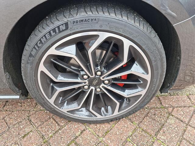 Ford FOCUS 1.0 EcoBoost Hybrid ST Line Business * PANO * WINTERPAKKET *