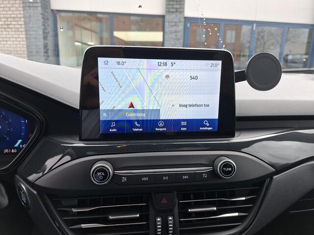 Ford FOCUS 1.0 EcoBoost Hybrid ST Line Business * PANO * WINTERPAKKET *