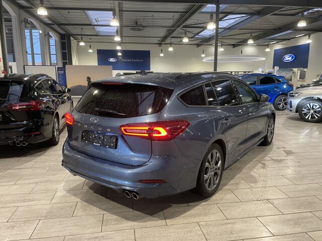 Ford FOCUS Wagon Ecoboost Hybrid 155 pk ST-line | Winter Pack | LED | Camera | Adapt. Cruise | Apple Carplay draadloos