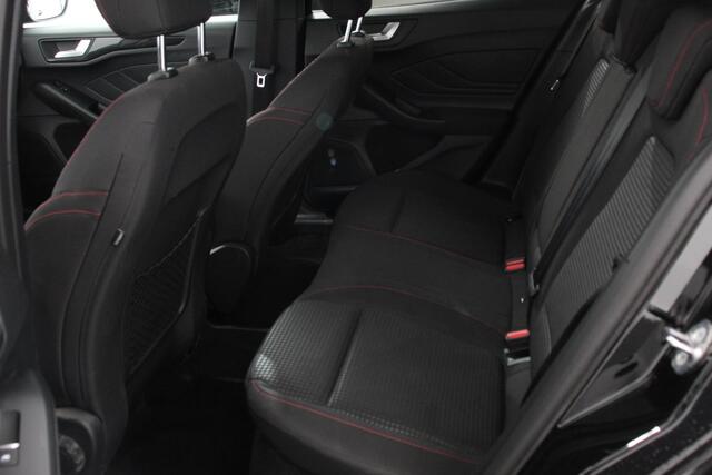 Ford FOCUS Wagon 1.0 EcoBoost ST Line 125 Pk Navigatie Adaptive Cruise Control Trekhaak Head Up Display Privacy Glass Lane Assist