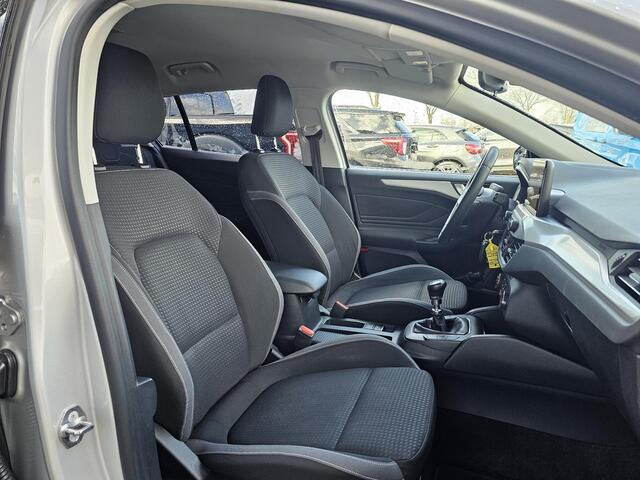 Ford FOCUS Wagon 1.0 EcoBoost Trend Edition Business Winterpack | Navigatie | Cruise control | Lane assist | Voorruitverwarming | Apple car play | Perfect onderhouden!