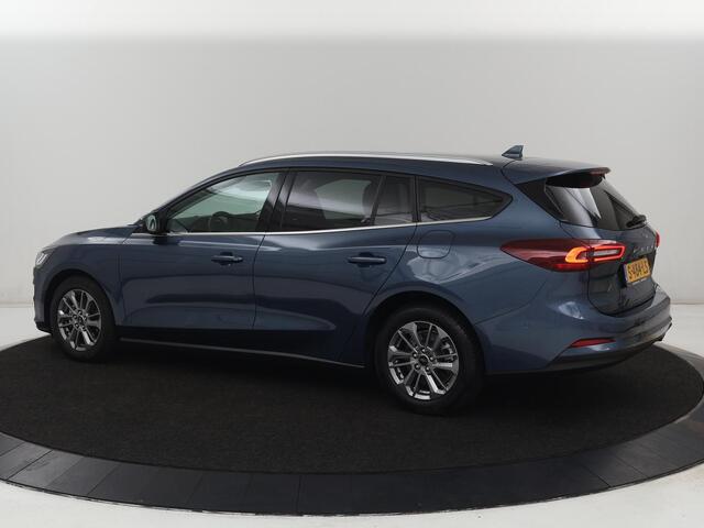 Ford FOCUS Wagon 1.0 EcoBoost Hybrid Titanium | Carplay | Camera | Navigatie | Climate control | Full LED | Parkeerhulp