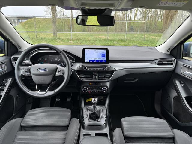 Ford FOCUS Wagon 1.5 EB 150PK Titanium Business | TREKHAAK WEGKLAPBAAR | BLIS | COMFORTSTOELEN | LED | CAMERA | ADAP. CRUISE |