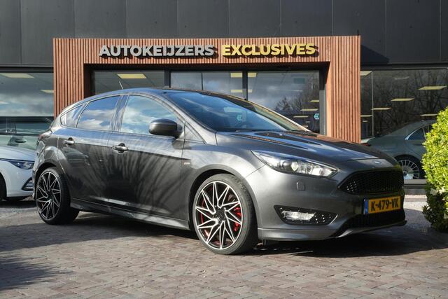 Ford FOCUS 1.5 ST-Line 182 PK Automaat Leer