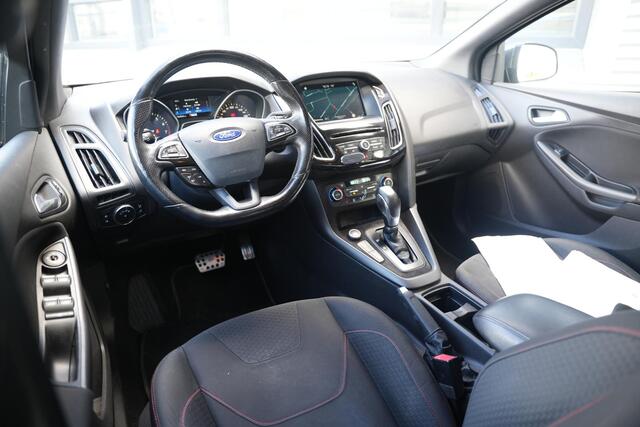 Ford FOCUS 1.5 ST-Line 182 PK Automaat Leer