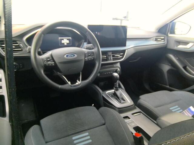 Ford FOCUS 155pk Active X Automaat Trekhaak Camera Winter Parking Dodehoek Adap Cruise B&O Navi Privacy glass 5drs
