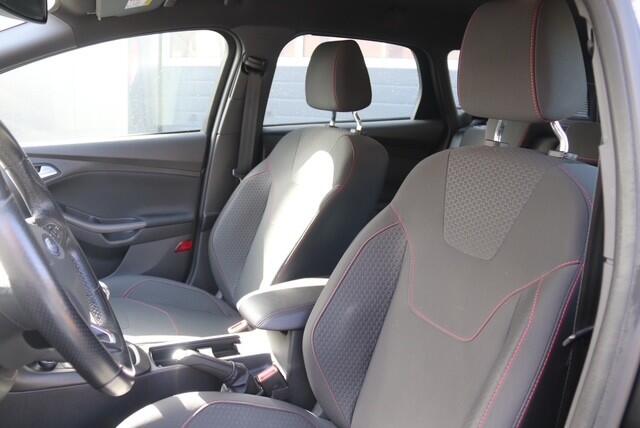 Ford FOCUS Wagon 1.0 ST-Line, Parkeerhulp, Cruise, Carplay