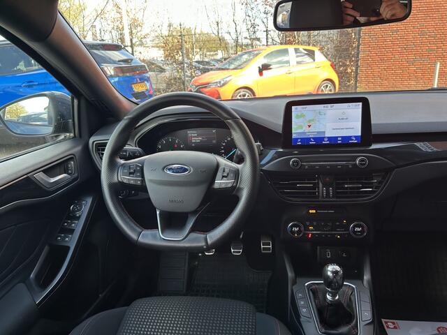 Ford FOCUS Wagon 1.0 EcoBoost Hybrid 155PK ST Line // LED // NAVI + CARPLAY // CAMERA // DAB // CLIMA // WINTERPACK // TREKHAAK!!