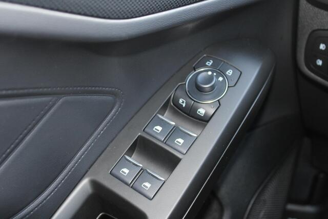 Ford FOCUS Wagon 1.0 EcoBoost Hybrid ST Line | AGR-stoelen | Driver Assistance Pack | Winter Pack