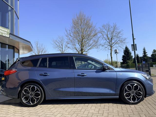 Ford FOCUS Wagon 1.5 EcoB. ST L. Bns