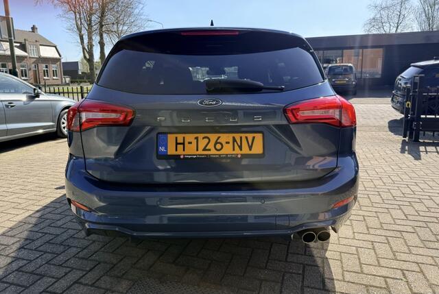 Ford FOCUS Wagon 1.5 EcoB. ST L. Bns