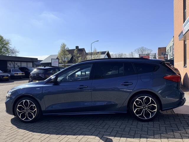 Ford FOCUS Wagon 1.5 EcoB. ST L. Bns