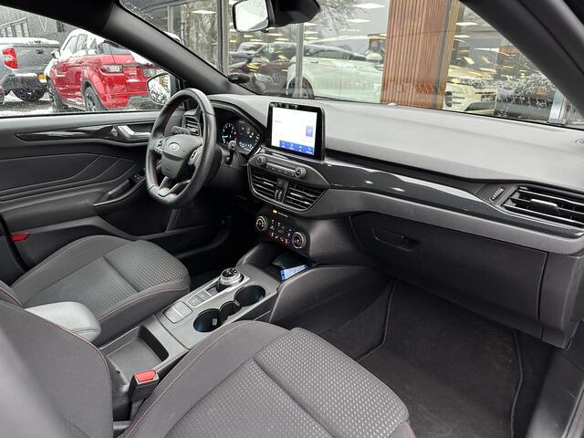 Ford FOCUS Wagon 1.0 EcoBoost ST Line Automaat Stoelverwarming Stuurverwarming