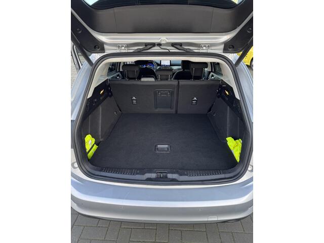 Ford FOCUS Wagon 1.0 EcoBoost Hybrid Titanium X Business 155pk | Elek Achterklep | Privacy Glas | Sync 3 navigatie | Apple Carplay/Android auto