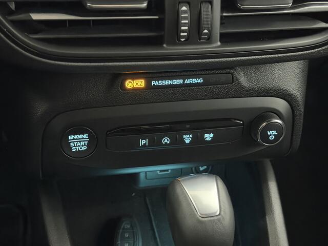 Ford FOCUS 1.0 EcoBoost Hybrid ST Line Camera, Navi, Clima, Keyless start, Cruise control, Rijstrook correctie, A start stop, Lichtmetalen velgen