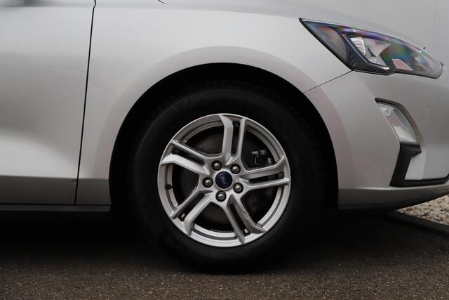 Ford FOCUS Wagon 1.0 EcoBoost Trend Edition Business Navigatie Achteruitrijcamera Carplay Android Parkeersensors Airco Cruise Control LED