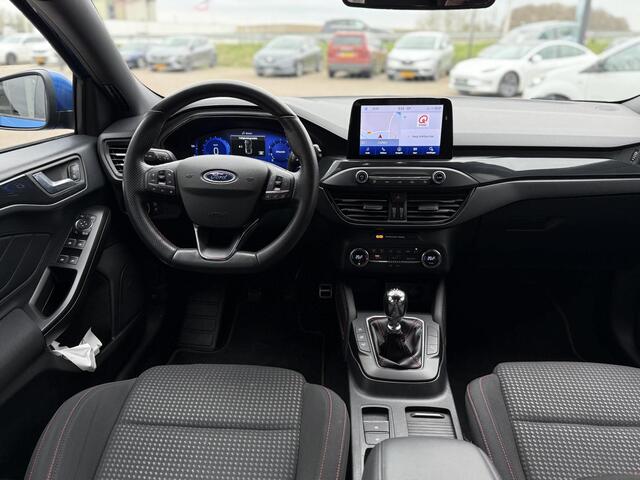 Ford FOCUS 1.0 EcoBoost Hybrid ST Line X Business | NAP | Navigatie | Achteruitrijcamera | Cruise adaptief | Climate Control | DAB | Lichtmetaal |
