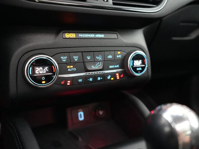 Ford FOCUS ST-3 2.3 280pk PERFORMANCE PACK |Milltek|19" Sparco|Maxton|sper diff|launch control|pano|B&O|Apple Carplay|winterpack|adaptive cruise|LED-koplampen|parkeercamera|