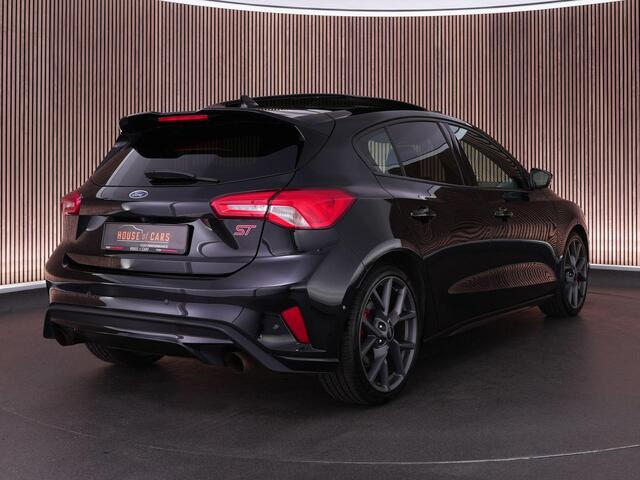 Ford FOCUS ST-3 2.3 280pk PERFORMANCE PACK |sper diff|launch control|Ford dealer onderhouden|panoramadak|B&O|parkeercamera|winterpack|LED-koplampen|19" lichtmetalen velgen|