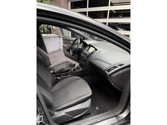 Ford FOCUS 1.0 Titanium ST Line