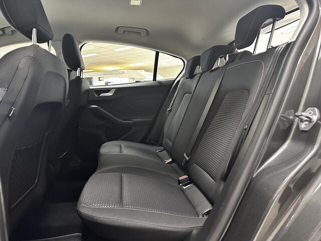 Ford FOCUS 1.0 EcoBoost Trend Edition Business/ 16'' LMV/ Apple + Android/ Lane-Assist./ PDC V+A/ Navi/ Carplay/ Airco/ Cruise/ Bluetooth/ Armsteun/ Multi. LEDER. Stuur.