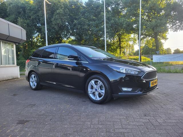 Ford FOCUS Wagon 1.5 Titanium Edition Eerste eigenaar Automatische airco Stoelver