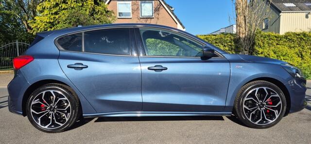 Ford FOCUS 1.0 EcoBoost Titanium X business automaat ST line