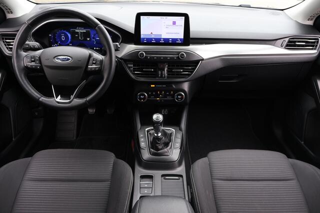 Ford FOCUS Wagon 1.0 Titanium X Business 1e Eigenaar | Volledig Onderh | BTW | NAP | Camera | Navi | Carplay | Elek Klep | Cruise | Bots | Keyless | Full Led | PDC