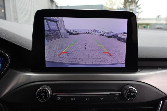 Ford FOCUS Wagon 1.0 Titanium X Business 1e Eigenaar | Volledig Onderh | BTW | NAP | Camera | Navi | Carplay | Elek Klep | Cruise | Bots | Keyless | Full Led | PDC