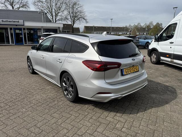 Ford FOCUS Wagon 1.0 EcoBoost Hybrid ST Line 125pk | Winter Pack | BLIS | Adaptieve Cruise Control | Achteruitrijcamera | 17 Inch Velgen | SYNC 4