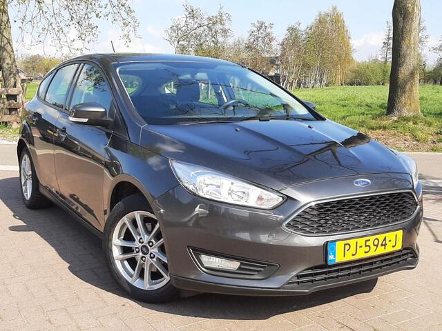 Ford FOCUS 1.0 125pk Airco Navigatie Bluetooth