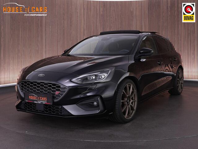 Ford FOCUS ST-3 2.3 280pk |dealer onderhouden|19" sparco|panoramadak|head-up|B&O|adaptive LED|Apple carplay|parkeercamera|adaptive cruise control|winterpack|