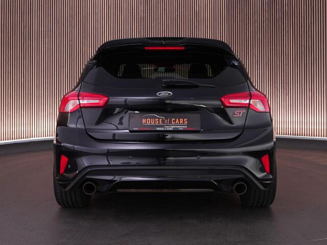 Ford FOCUS ST-3 2.3 280pk |dealer onderhouden|19" sparco|panoramadak|head-up|B&O|adaptive LED|Apple carplay|parkeercamera|adaptive cruise control|winterpack|