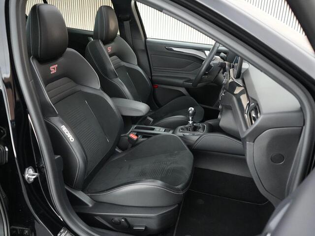 Ford FOCUS ST-3 2.3 280pk |dealer onderhouden|19" sparco|panoramadak|head-up|B&O|adaptive LED|Apple carplay|parkeercamera|adaptive cruise control|winterpack|