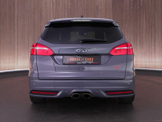 Ford FOCUS Wagon ST-3 2.0 PERFORMANCE PACK |Sony|Apple Carplay|blind spot|cruise control|parkeer camera|bi-xenon|19" Performance wielen|