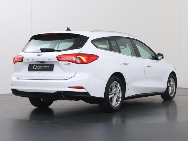 Ford FOCUS Wagon 1.0 EcoBoost Hybrid Trend Edition Business | 155PK | Winterpack | Dodehoekdetectie | Navigatie | Parkeercamera |