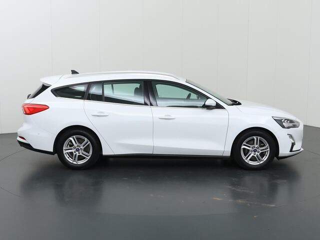 Ford FOCUS Wagon 1.0 EcoBoost Hybrid Trend Edition Business | 155PK | Winterpack | Dodehoekdetectie | Navigatie | Parkeercamera |