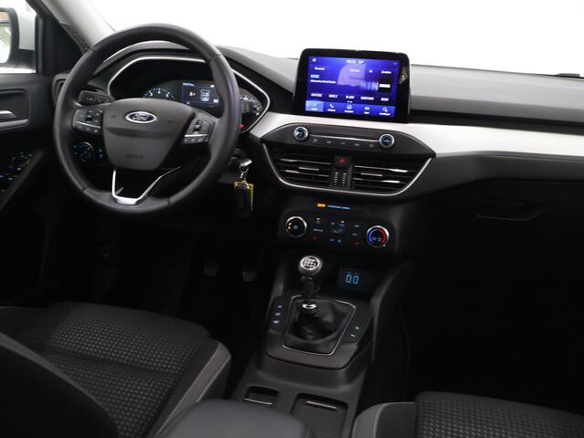 Ford FOCUS Wagon 1.0 EcoBoost Hybrid Trend Edition Business | 155PK | Winterpack | Dodehoekdetectie | Navigatie | Parkeercamera |