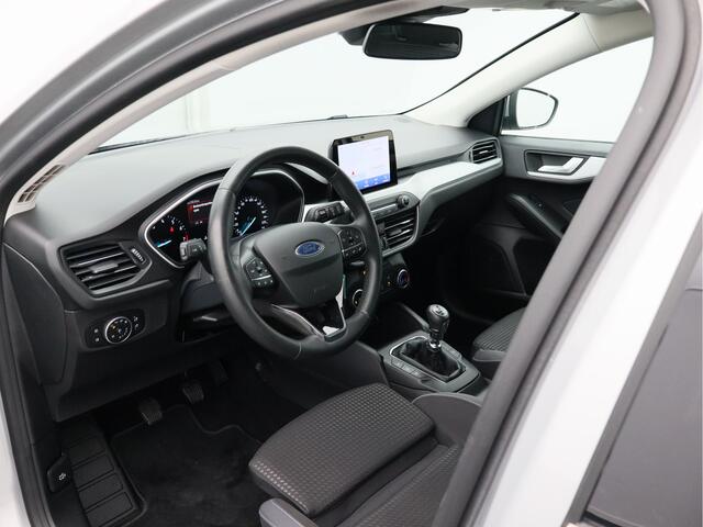 Ford FOCUS Wagon 1.0 EcoBoost Hybrid Trend Edition Business/ trekhaak/ zeer mooi!
