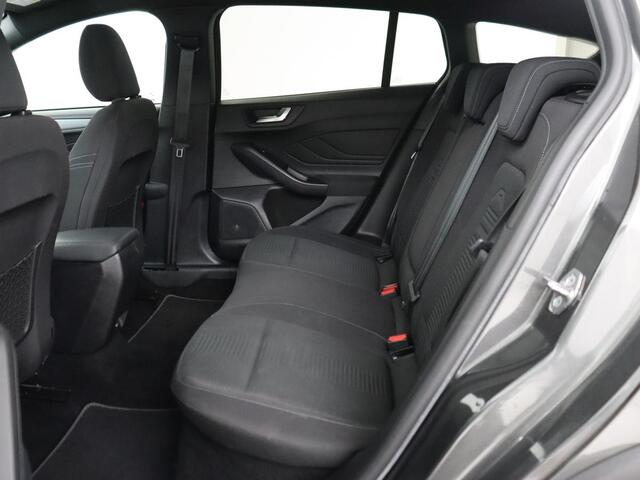 Ford FOCUS 1.5 EcoBoost Active X Business | Adaptive cruise | Trekhaak | Camera | Carplay | Navigatie | Keyless | Full LED | Parkeerhulp | Climate control | Digital Cockpit | Bluetooth