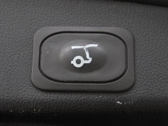 Ford FOCUS 1.5 EcoBoost Active X Business | Adaptive cruise | Trekhaak | Camera | Carplay | Navigatie | Keyless | Full LED | Parkeerhulp | Climate control | Digital Cockpit | Bluetooth