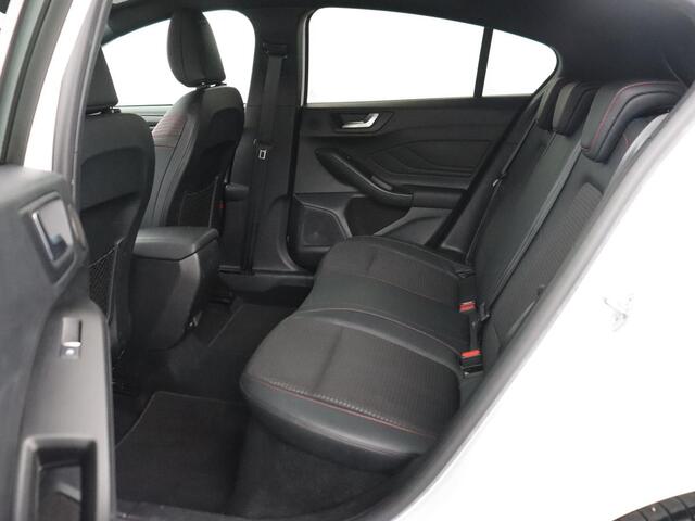 Ford FOCUS 2.0 EcoBlue ST Line X | Stoelverwarming | Adaptive cruise | Half leder | Elektrische stoel | Camera | Carplay | Navigatie | Stuurverwarming | Full LED | Parkeerhulp | Climate control | B&O Sound