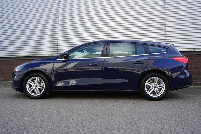 Ford FOCUS Wagon 1.0 EcoB.125PK Hybrid Business/Trekhaak/Camera/ 48.000km!!