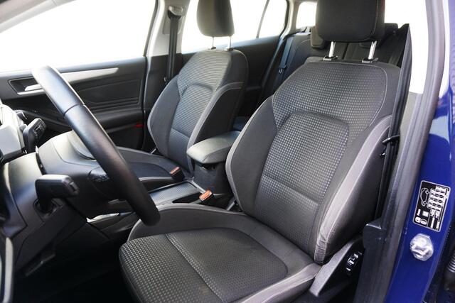 Ford FOCUS Wagon 1.0 EcoB.125PK Hybrid Business/Trekhaak/Camera/ 48.000km!!